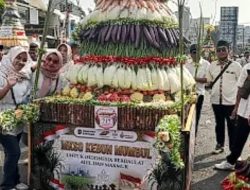 PTP 1 Kebun Mumbulsari Turut semarakkan kirap Ancak Agung dengan gunungan tebu terhiaskan