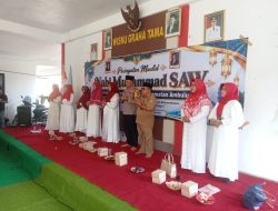 Gerakan Organisasi Wanita (GOW) Kecamatan Ambulu Jember menggelar acara maulid nabi Muhammad Saw di kantor kecamatan Ambulu